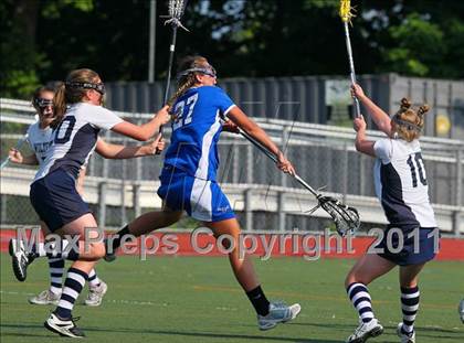 Thumbnail 3 in Darien vs. Wilton (FCIAC Final) photogallery.