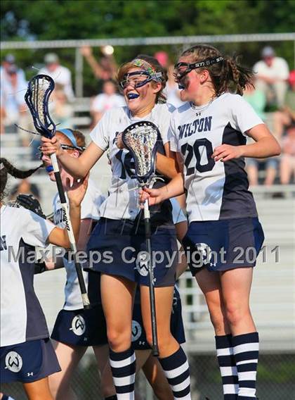 Thumbnail 3 in Darien vs. Wilton (FCIAC Final) photogallery.