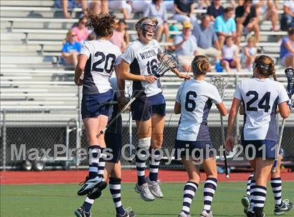 Thumbnail 2 in Darien vs. Wilton (FCIAC Final) photogallery.