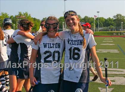 Thumbnail 3 in Darien vs. Wilton (FCIAC Final) photogallery.