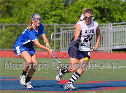 Thumbnail 3 in Darien vs. Wilton (FCIAC Final) photogallery.
