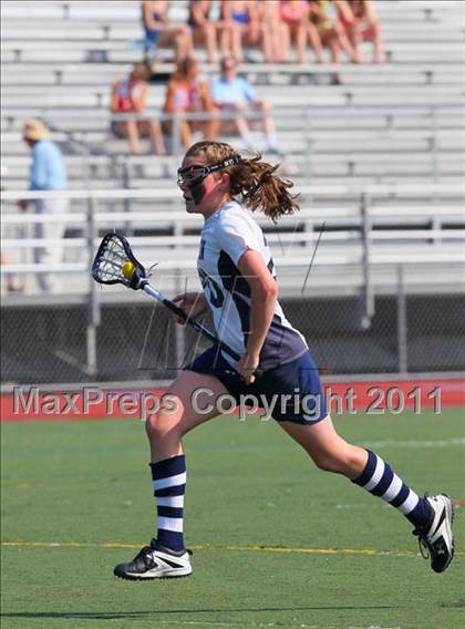Thumbnail 3 in Darien vs. Wilton (FCIAC Final) photogallery.