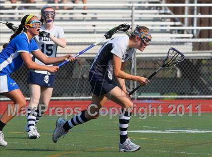 Thumbnail 2 in Darien vs. Wilton (FCIAC Final) photogallery.
