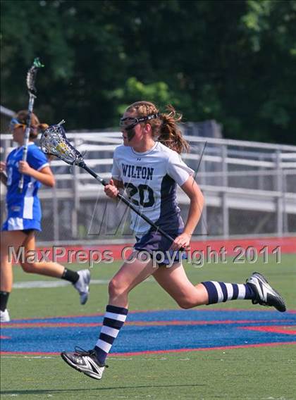 Thumbnail 2 in Darien vs. Wilton (FCIAC Final) photogallery.