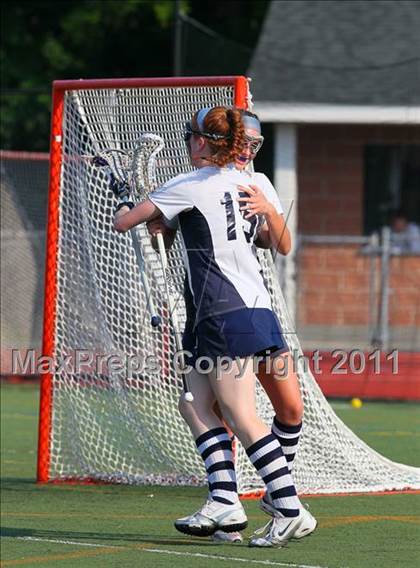 Thumbnail 3 in Darien vs. Wilton (FCIAC Final) photogallery.