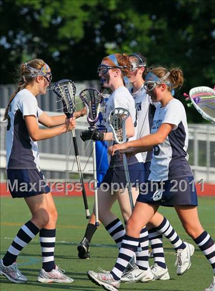 Thumbnail 1 in Darien vs. Wilton (FCIAC Final) photogallery.