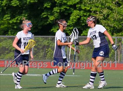 Thumbnail 2 in Darien vs. Wilton (FCIAC Final) photogallery.