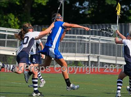 Thumbnail 2 in Darien vs. Wilton (FCIAC Final) photogallery.