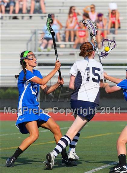 Thumbnail 1 in Darien vs. Wilton (FCIAC Final) photogallery.