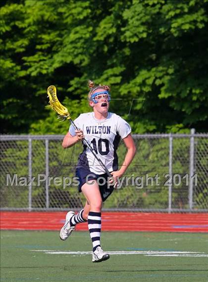 Thumbnail 3 in Darien vs. Wilton (FCIAC Final) photogallery.