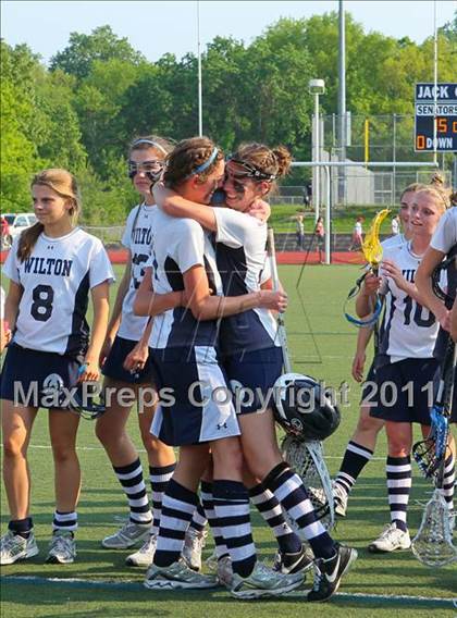 Thumbnail 2 in Darien vs. Wilton (FCIAC Final) photogallery.