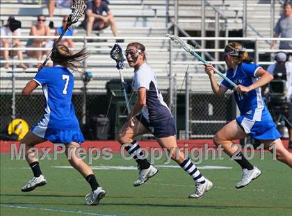 Thumbnail 1 in Darien vs. Wilton (FCIAC Final) photogallery.