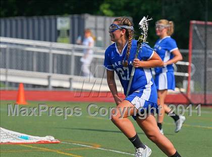 Thumbnail 3 in Darien vs. Wilton (FCIAC Final) photogallery.