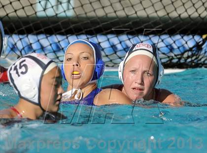 Thumbnail 3 in Santa Margarita vs Mater Dei (CIF-SS D2 Final) photogallery.