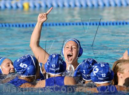 Thumbnail 2 in Santa Margarita vs Mater Dei (CIF-SS D2 Final) photogallery.