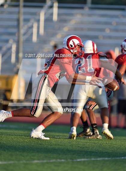 Thumbnail 2 in Granite Hills vs Desert Mirage (Riverside Prep Scrimmage) photogallery.