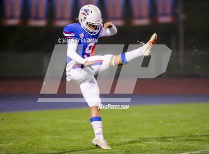 Thumbnail 3 in Buchanan vs. Liberty (CIF CS D1 Semifinal) photogallery.