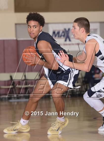 Thumbnail 2 in Glacier Peak vs. St. John Bosco (MaxPreps Holiday Classic) photogallery.