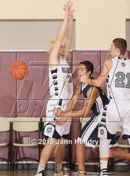 Thumbnail 3 in Glacier Peak vs. St. John Bosco (MaxPreps Holiday Classic) photogallery.