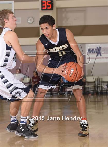 Thumbnail 3 in Glacier Peak vs. St. John Bosco (MaxPreps Holiday Classic) photogallery.