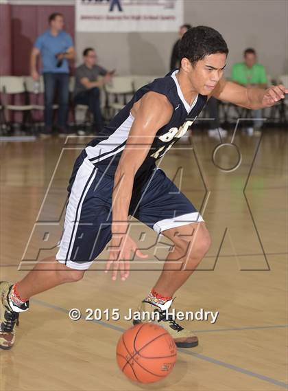 Thumbnail 2 in Glacier Peak vs. St. John Bosco (MaxPreps Holiday Classic) photogallery.