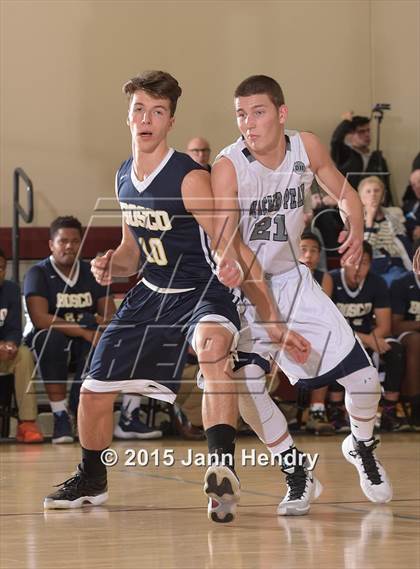 Thumbnail 2 in Glacier Peak vs. St. John Bosco (MaxPreps Holiday Classic) photogallery.