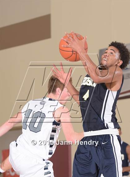 Thumbnail 3 in Glacier Peak vs. St. John Bosco (MaxPreps Holiday Classic) photogallery.