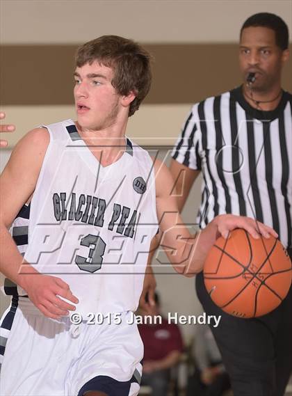 Thumbnail 2 in Glacier Peak vs. St. John Bosco (MaxPreps Holiday Classic) photogallery.