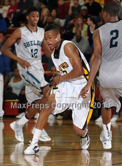 Thumbnail 1 in Sheldon vs. Bishop O'Dowd (Father Barry Christmas Classic) photogallery.