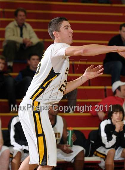 Thumbnail 2 in Sheldon vs. Bishop O'Dowd (Father Barry Christmas Classic) photogallery.