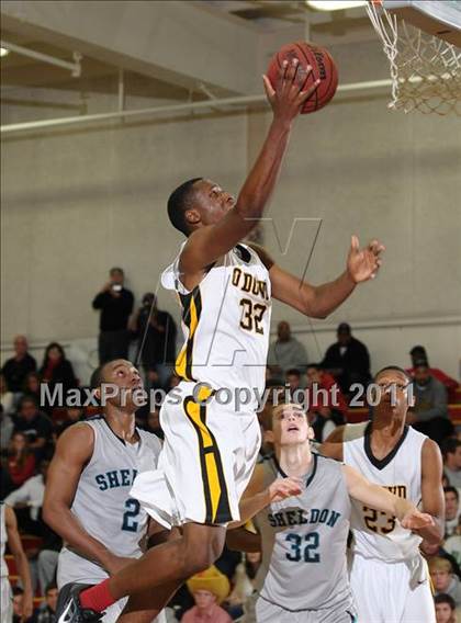 Thumbnail 1 in Sheldon vs. Bishop O'Dowd (Father Barry Christmas Classic) photogallery.