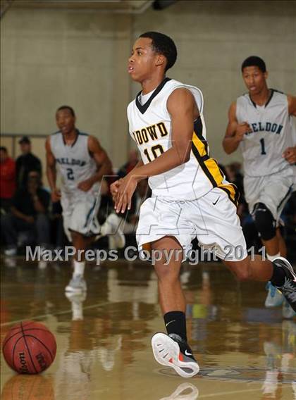 Thumbnail 2 in Sheldon vs. Bishop O'Dowd (Father Barry Christmas Classic) photogallery.
