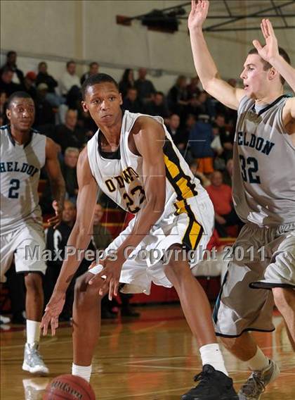 Thumbnail 2 in Sheldon vs. Bishop O'Dowd (Father Barry Christmas Classic) photogallery.