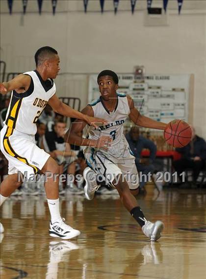 Thumbnail 1 in Sheldon vs. Bishop O'Dowd (Father Barry Christmas Classic) photogallery.
