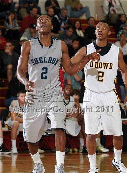 Thumbnail 1 in Sheldon vs. Bishop O'Dowd (Father Barry Christmas Classic) photogallery.