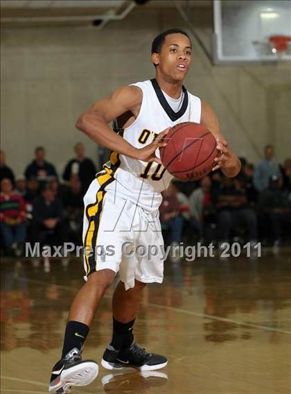 Thumbnail 1 in Sheldon vs. Bishop O'Dowd (Father Barry Christmas Classic) photogallery.