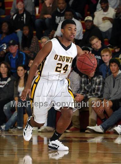 Thumbnail 1 in Sheldon vs. Bishop O'Dowd (Father Barry Christmas Classic) photogallery.