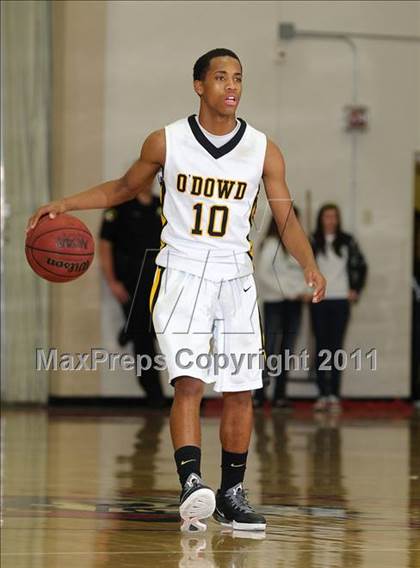 Thumbnail 1 in Sheldon vs. Bishop O'Dowd (Father Barry Christmas Classic) photogallery.