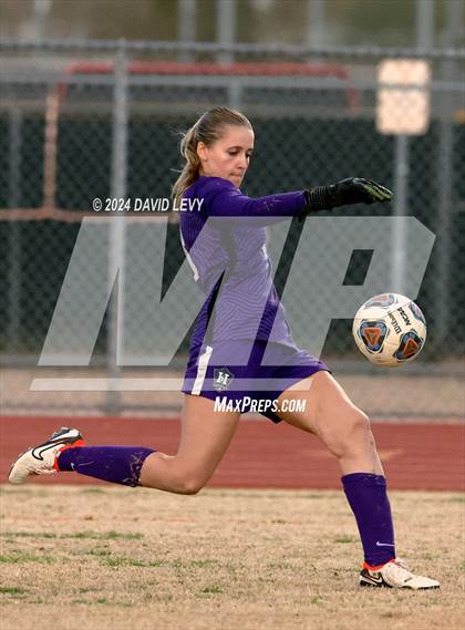 Thumbnail 3 in Hamilton @ Perry (6A Quarterfinal) photogallery.
