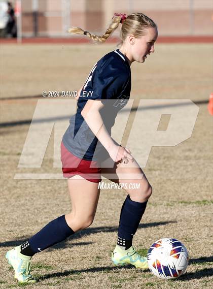 Thumbnail 2 in Hamilton @ Perry (6A Quarterfinal) photogallery.