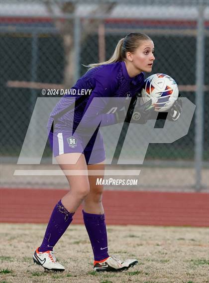 Thumbnail 2 in Hamilton @ Perry (6A Quarterfinal) photogallery.