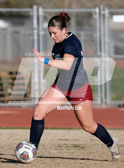 Thumbnail 2 in Hamilton @ Perry (6A Quarterfinal) photogallery.