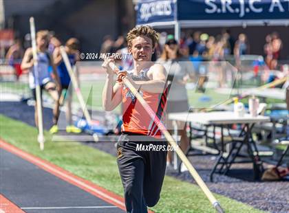 Thumbnail 1 in CIF NCS Finals photogallery.