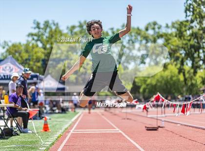 Thumbnail 1 in CIF NCS Finals photogallery.