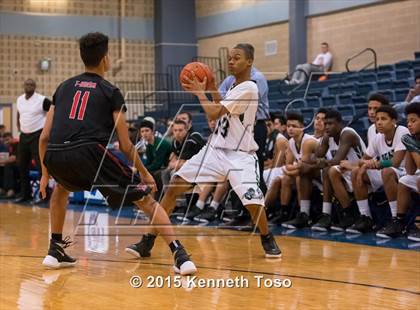 Thumbnail 1 in Wagner vs. Southwest (SAISD Tournament) photogallery.