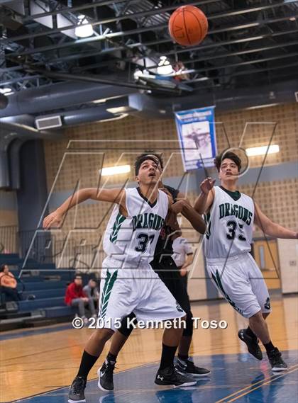 Thumbnail 1 in Wagner vs. Southwest (SAISD Tournament) photogallery.
