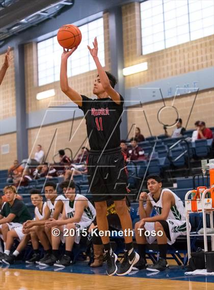 Thumbnail 2 in Wagner vs. Southwest (SAISD Tournament) photogallery.
