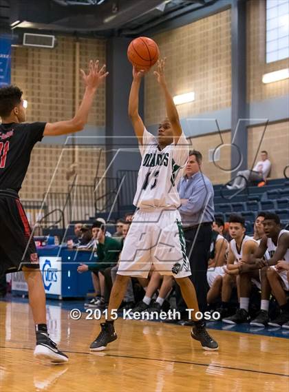 Thumbnail 2 in Wagner vs. Southwest (SAISD Tournament) photogallery.