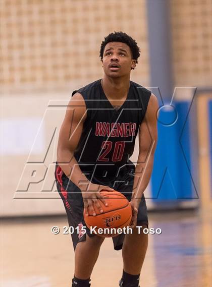 Thumbnail 3 in Wagner vs. Southwest (SAISD Tournament) photogallery.