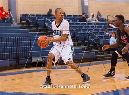 Thumbnail 2 in Wagner vs. Southwest (SAISD Tournament) photogallery.